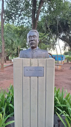 Monumento ao Dr. Shuhei Uetsuka